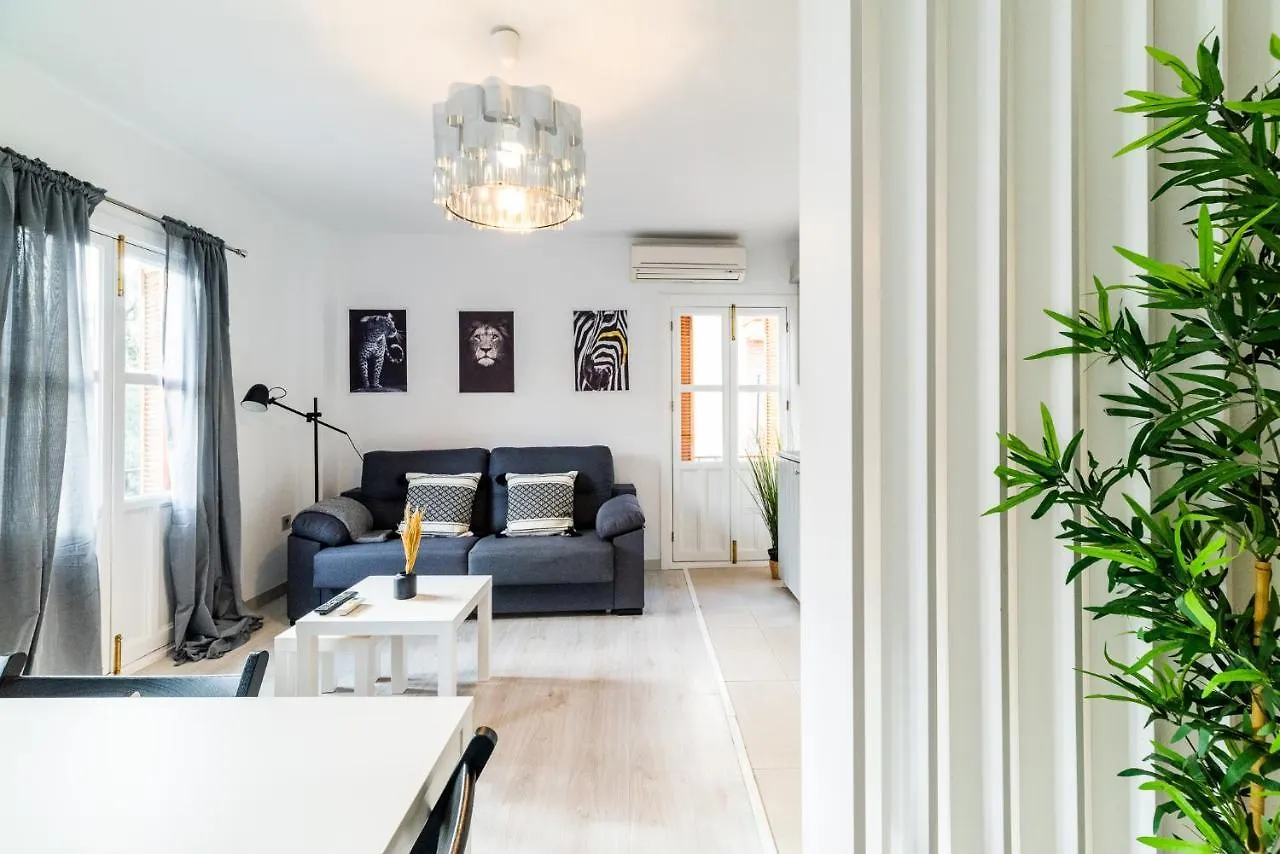 Precioso Apartamento Con Parking En Granada 0*,  Spain