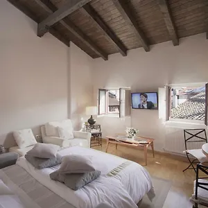 Altalea , Pamplona Spagna